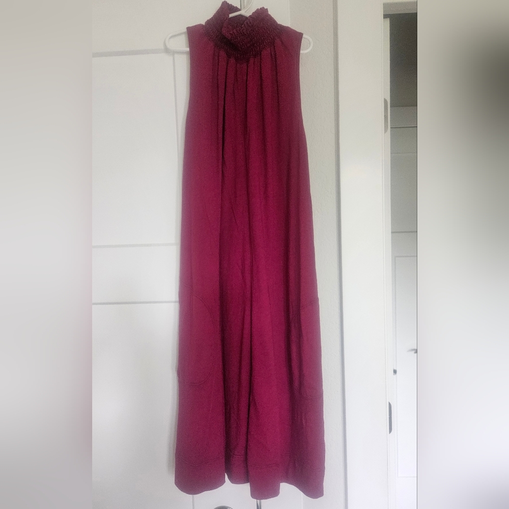 C&C Elegant Sleeveless Magenta Dress